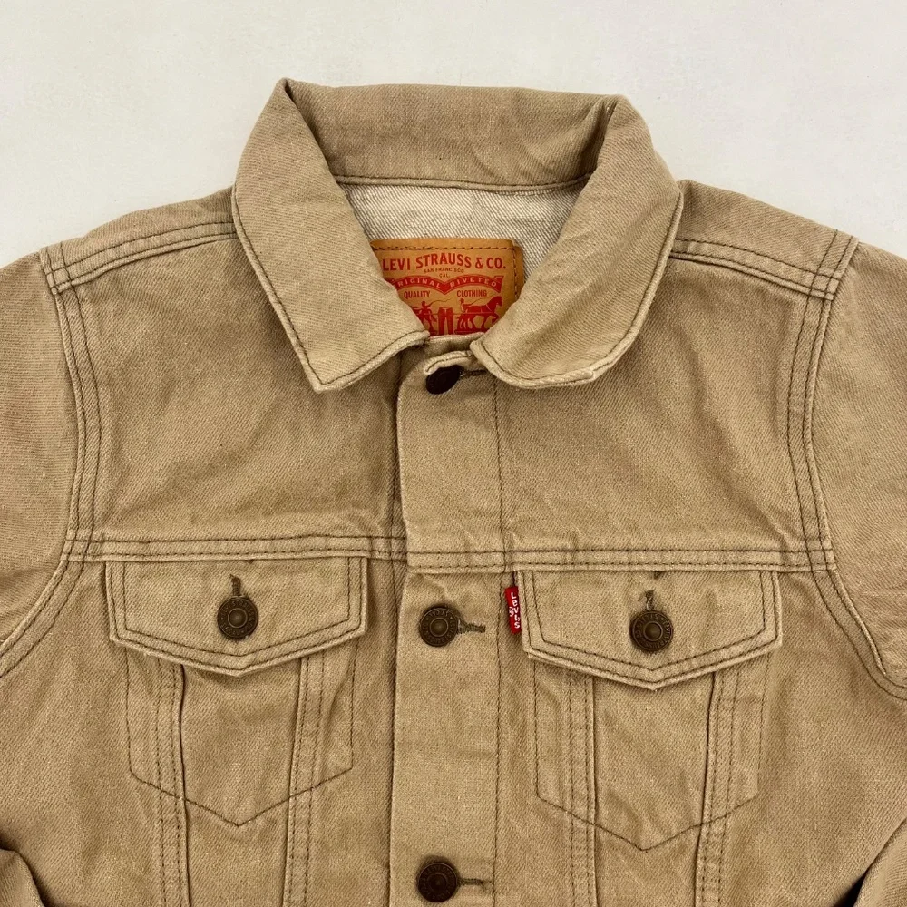 Levi Strauss‎ Co. Boys Size M Trucker Jacket Beige Denim Flap Pockets NWOT